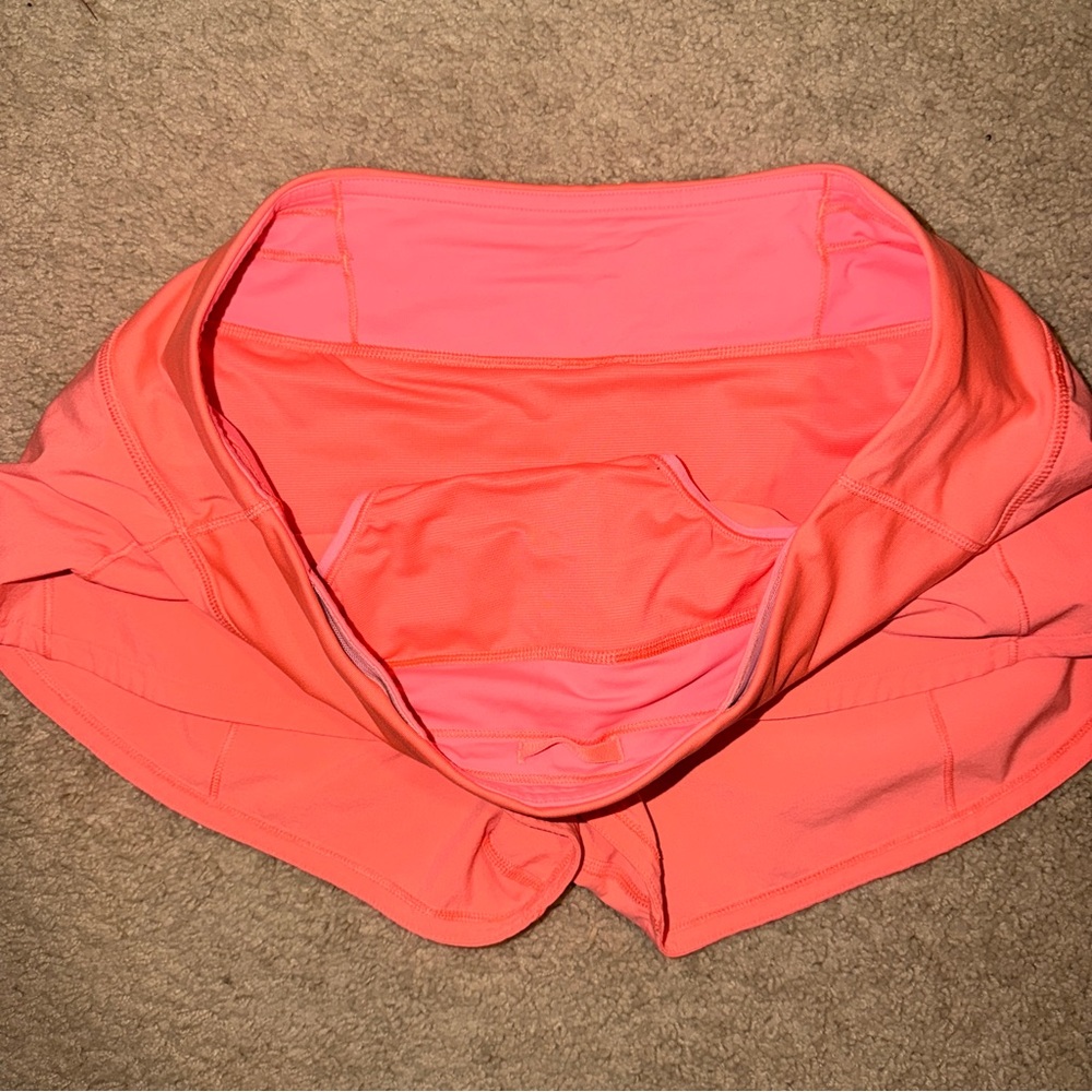 LULULEMON sunset speed up shorts size 8,2.5 - Picture 3 of 3